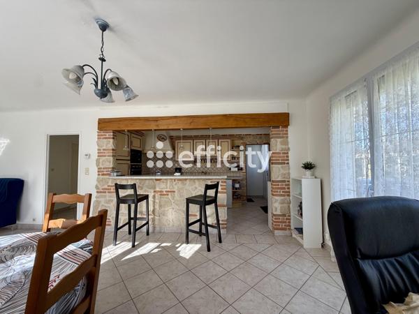 Maison
         5 pièces
        - 130 m² Exclusivité 235 000 € *