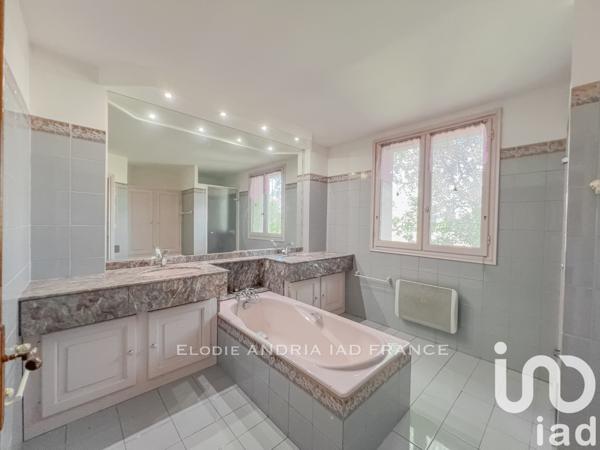 Maison à vendre 4 pièces 165 m² Le Thor