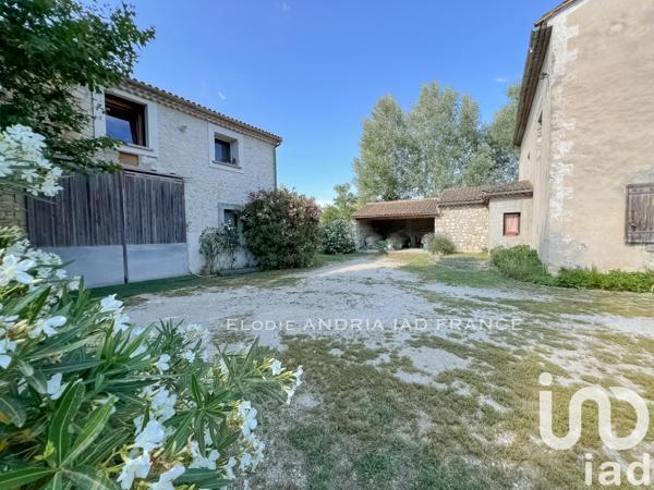 Maison à vendre 4 pièces 165 m² Le Thor