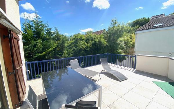 Maison à vendre    4 pièces •  Mézières-sur-Seine