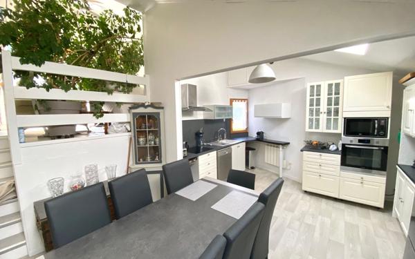 Maison à vendre    4 pièces •  Mézières-sur-Seine