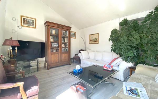 Maison à vendre    4 pièces •  Mézières-sur-Seine