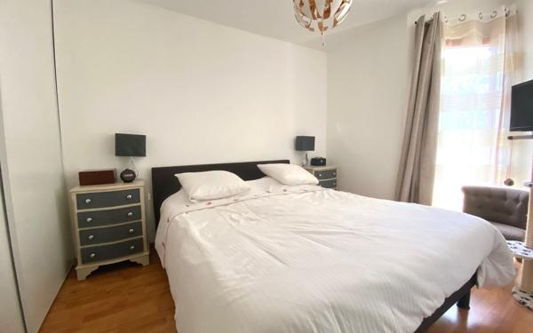 Maison à vendre    4 pièces •  Mézières-sur-Seine