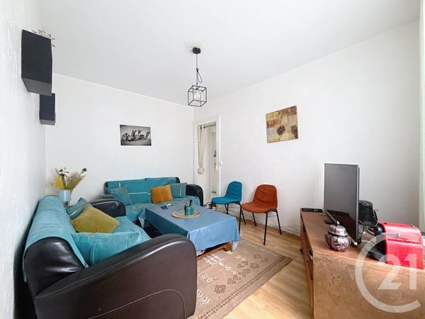 Appartement F4 à vendre  4 pièces - 56,08 m 2   PARIS  - 75013