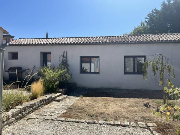 Maison 396 112 € Marennes 5 p 170 m² DPE D
