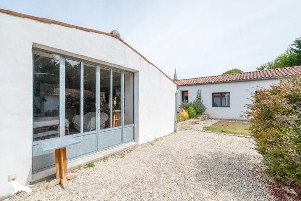 Maison 396 112 € Marennes 5 p 170 m² DPE D