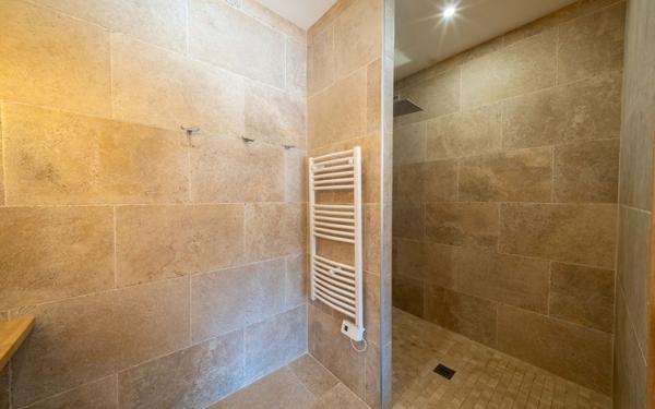 Maison à vendre    6 pièces •  Biscarrosse