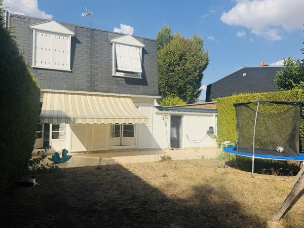 Maison 94 m2 295 000 €