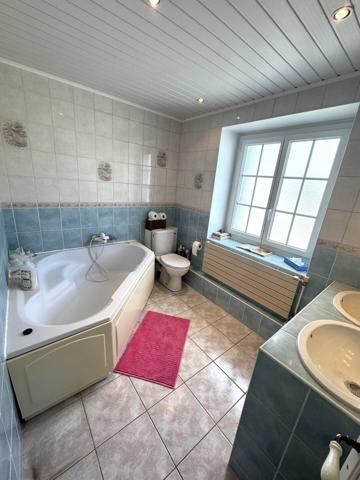 Maison 94 m2 295 000 €