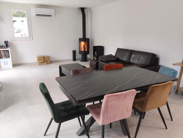 Maison de plein pied, village des olives