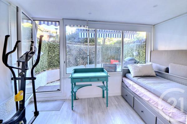 Appartement T3 à vendre  3 pièces - 60 m2 ST RAPHAEL - 83