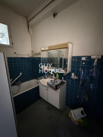 Appartement de famille de 122m au sol et 112m² -cave - grenier