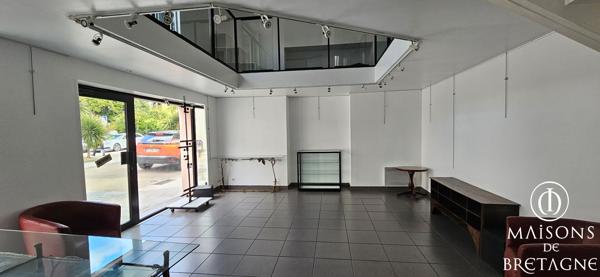 29930 PONT AVEN IMMEUBLE avec galerie et appartement à Pont-Aven