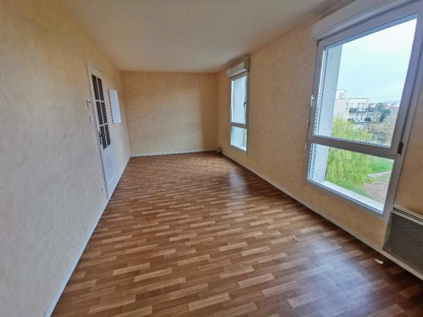 CALAIS : appartement F1 (31 m²) en location