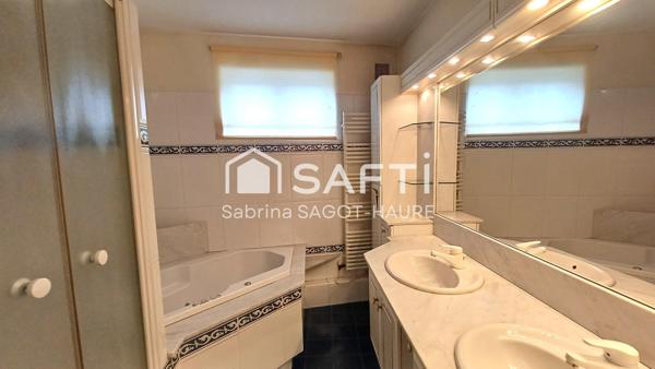 Maison centre ville avec garage