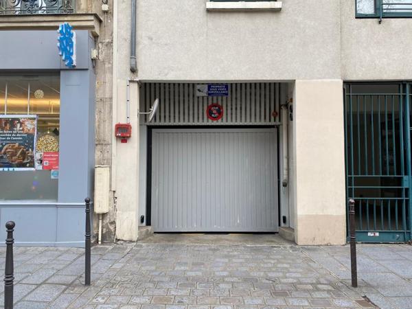 Parking / box 16 m2