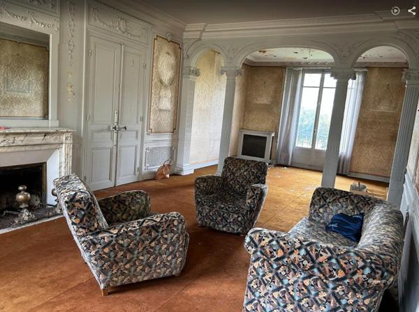 Élégante maison bourgeoise en meulière avec jardin