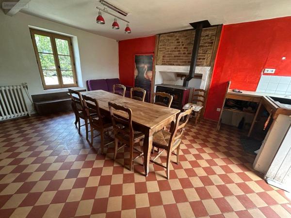 Maison à vendre à Conlie dans la Sarthe (72240), ref : SL-72021-475