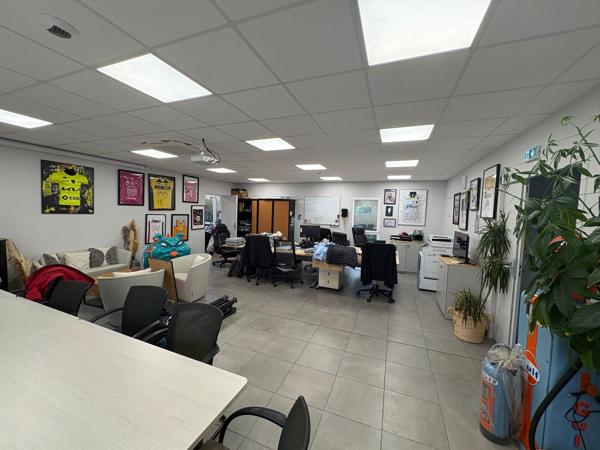Bureaux à louer Olivet Aulnaies 153 m2