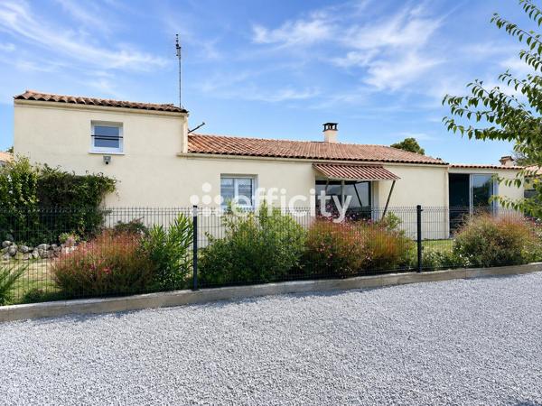Maison
         5 pièces
        - 73 m² 235 000 € *