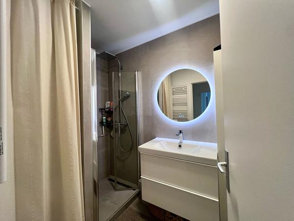 Appartement Suresnes 2 pièce(s) 53 m2