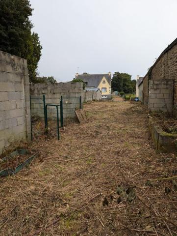 Maison mitoyenne 2 côtés La Chèze 440 m²