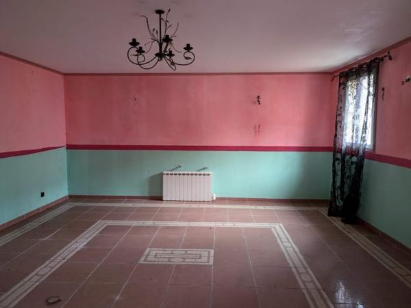 Maison mitoyenne 2 côtés La Chèze 440 m²
