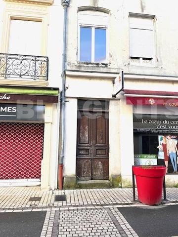 Studio a rénover totalement