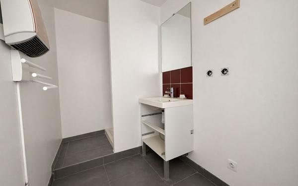 Maison à vendre    3 pièces •  Vauvert