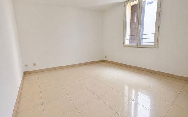 Maison à vendre    3 pièces •  Vauvert