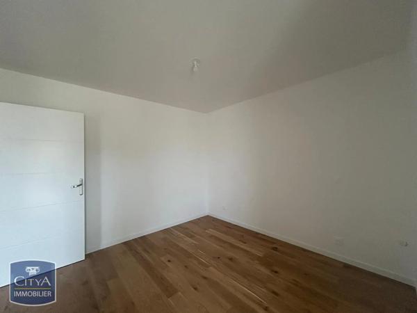 Appartement à louer 2 pièces 50.5m² Chartres (28000)