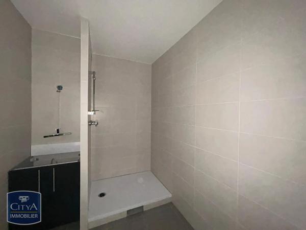 Appartement à louer 2 pièces 50.5m² Chartres (28000)