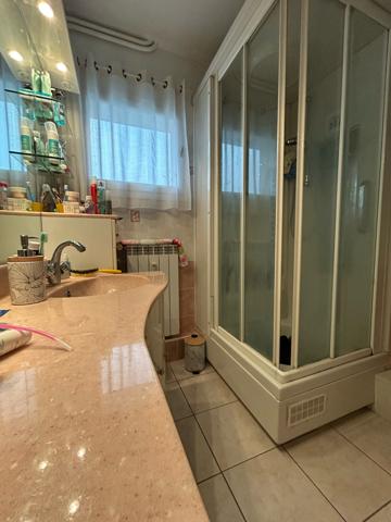 Romans-sur-Isère (26100) t5 avec garage et cave / vue panoramique (à la vente non meublé )