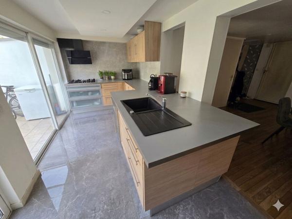 Localisation Stratégique pour cette Maison de 5 pièce(s) 112 m²,. Aulnay Sous Bois