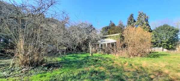 Liffré (35340) Maison à rénover sur terrain de 2045 m2