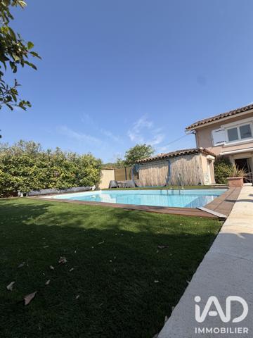 Maison à vendre 6 pièces 158 m² Cuers