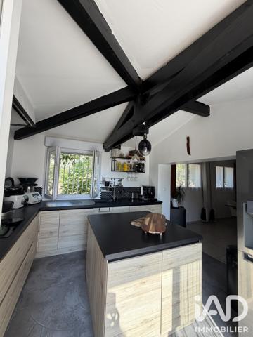 Maison à vendre 6 pièces 158 m² Cuers