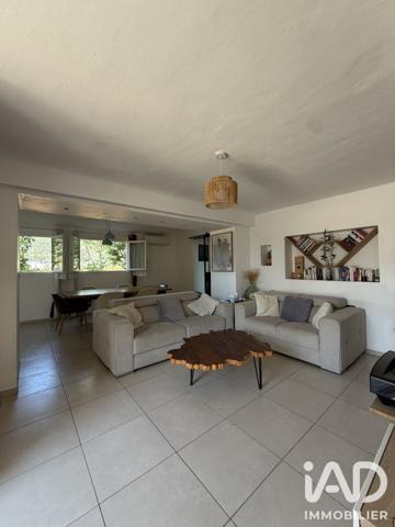 Maison à vendre 6 pièces 158 m² Cuers
