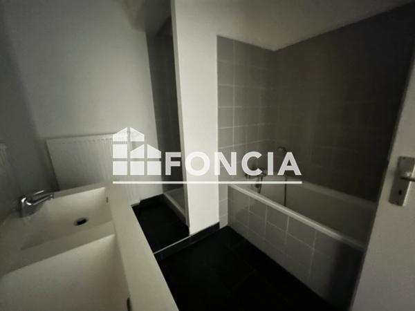 Location Appartement 3 pièces 73.46 m² - 22 RUE DES MACONS Mulhouse 68100