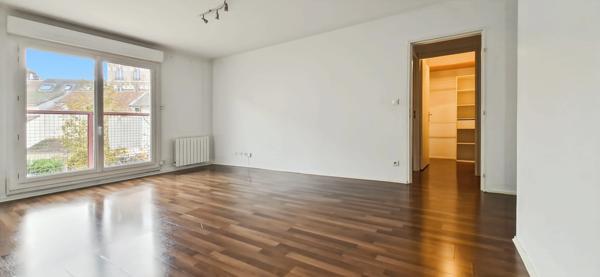 APPARTEMENT 2 PIECES EN CENTRE VILLE