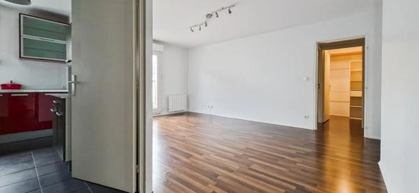 APPARTEMENT 2 PIECES EN CENTRE VILLE