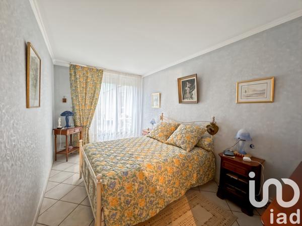 Appartement 5 pièces de 118 m² à Vaux-le-Pénil (77000)