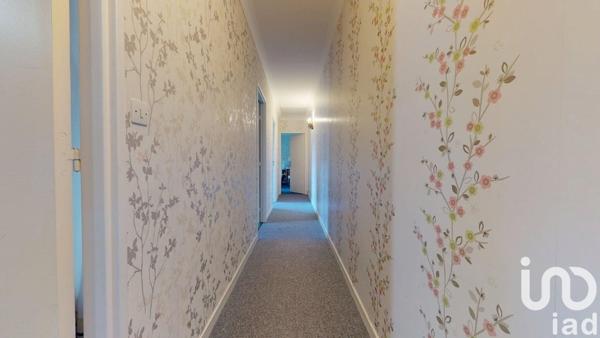 Maison 8 pièces de 219 m² à Élancourt (78990)