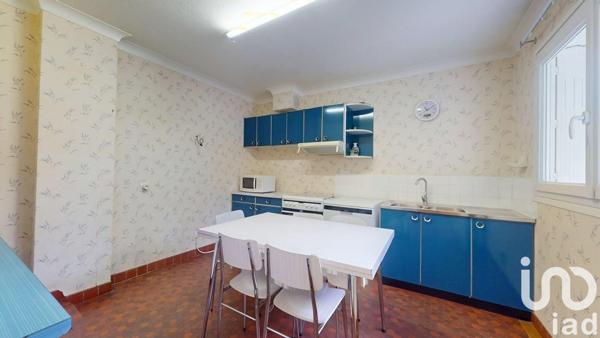 Maison 8 pièces de 219 m² à Élancourt (78990)