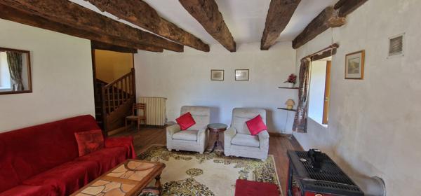 MORBIHAN Maison indépendante de campagne de 3 chambres avec jardin arboré et deux hangars séparés