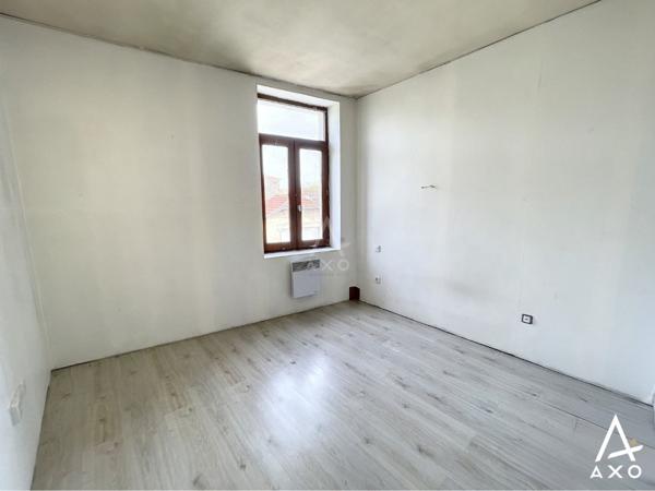Maison de ville à rénover d'environ 90 m²