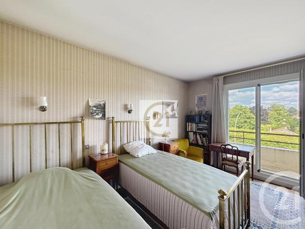 Appartement à vendre  6 pièces - 166,77 m2 ST CLOUD - 92