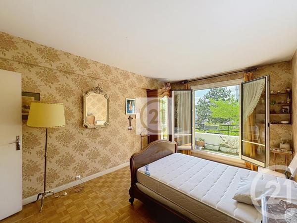 Appartement à vendre  6 pièces - 166,77 m2 ST CLOUD - 92