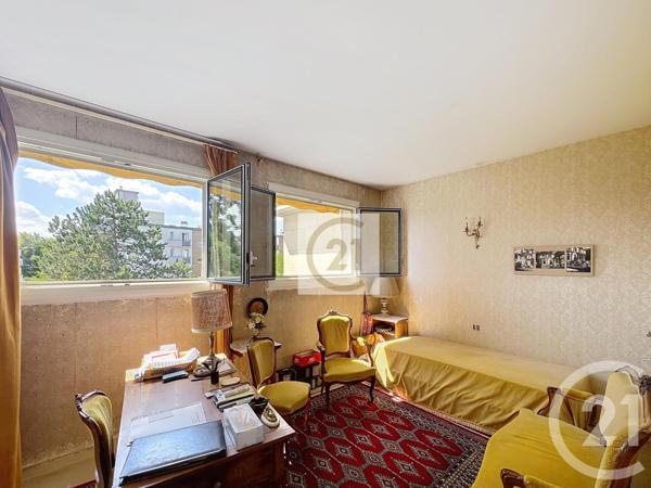 Appartement à vendre  6 pièces - 166,77 m2 ST CLOUD - 92