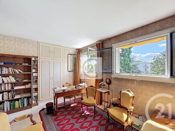 Appartement à vendre  6 pièces - 166,77 m2 ST CLOUD - 92